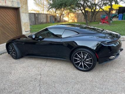 2021 Aston Martin DB11