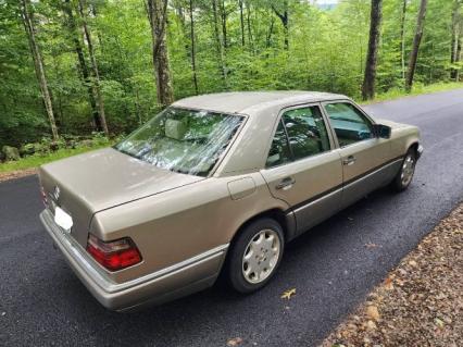 1995 Mercedes Benz E300