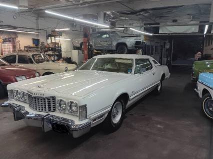 1975 Ford Thunderbird