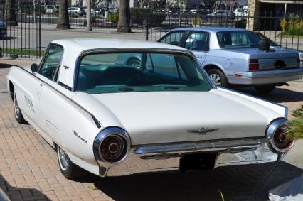 1962 Ford Thunderbird