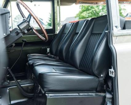 1976 Land Rover Santana