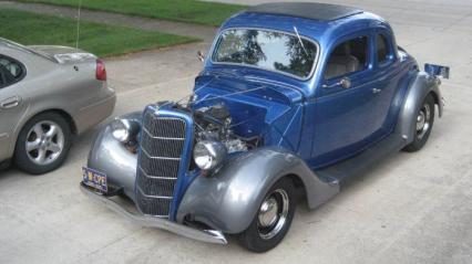 1935 Ford Coupe