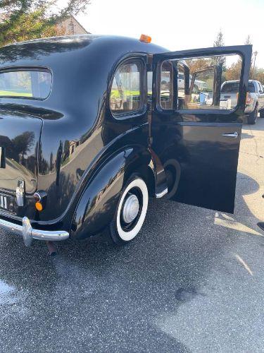 1939 Austin FX3