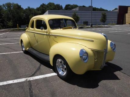 1940 Ford Standard Coupe