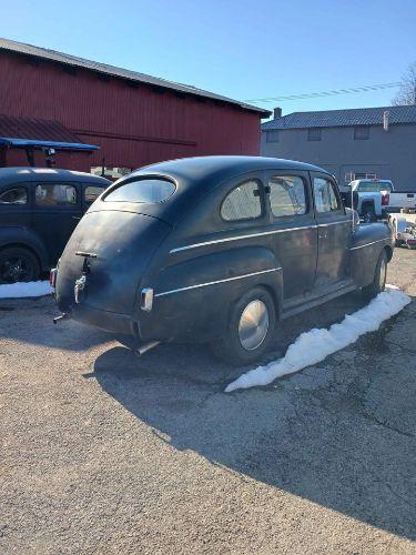 1941 Ford Sedan