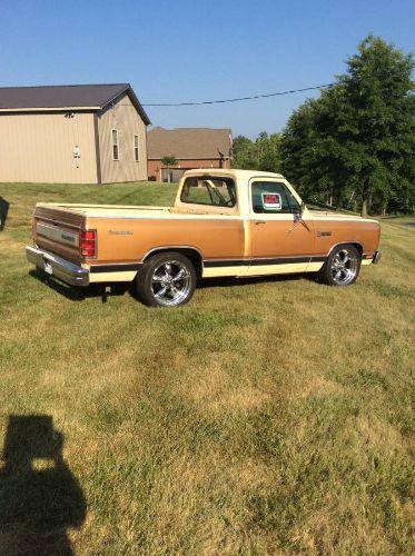 1985 Dodge D150