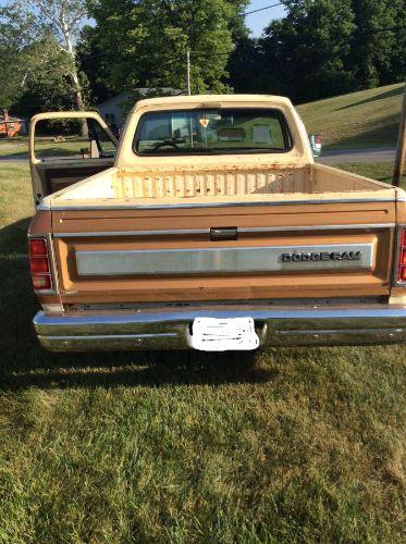 1985 Dodge D150