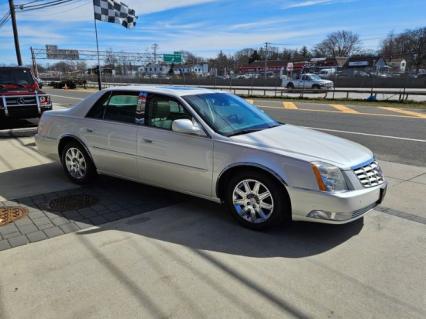 2011 Cadillac DTS