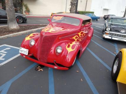 1937 Ford Phaton