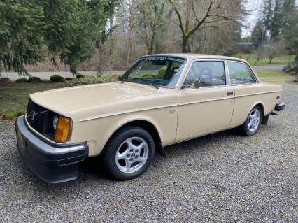 1976 Volvo 242