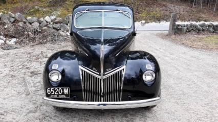 1939 Ford Deluxe