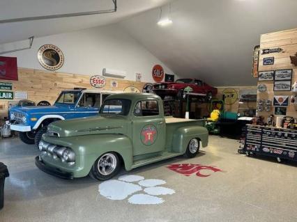 1952 Ford F1