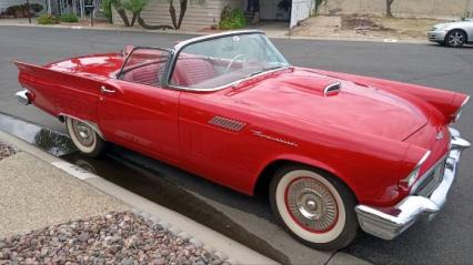 1957 Ford Thunderbird