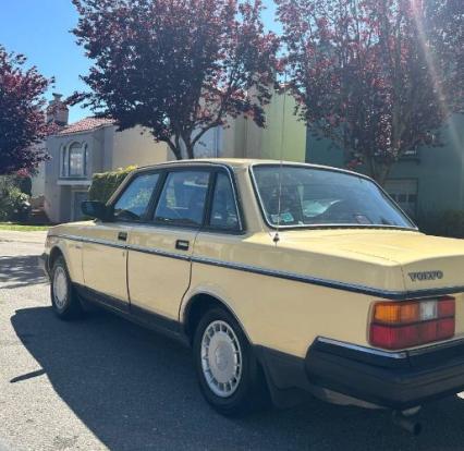 1987 Volvo 240