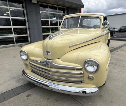 1948 Ford Super Deluxe