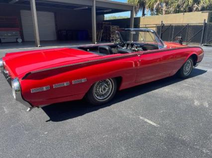 1962 Ford Thunderbird