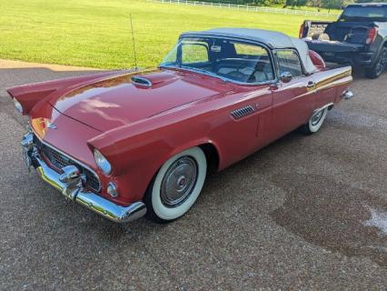 1956 Ford Thunderbird