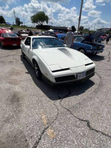 1984 Pontiac Firebird