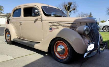 1936 Ford Sedan