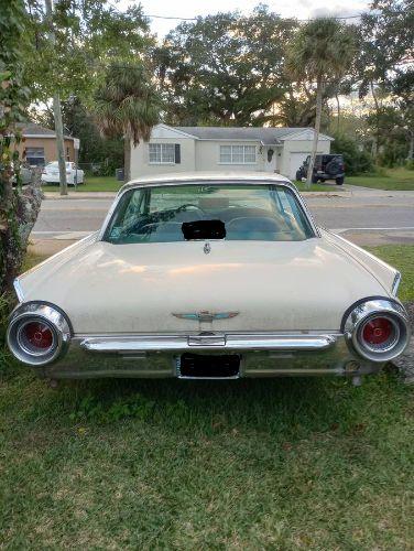 1961 Ford Thunderbird