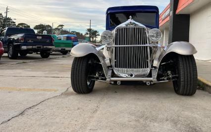 1929 Willys Sedan