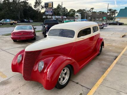 1937 Ford Tudor