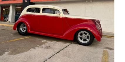 1937 Ford Tudor