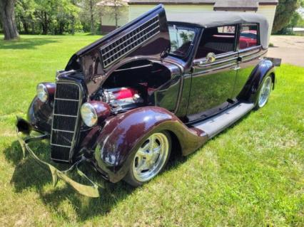 1935 Ford Cabriolet