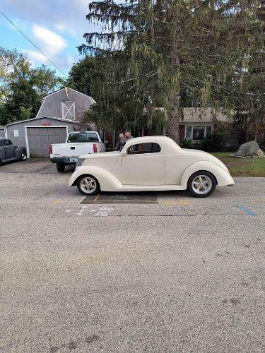 1937 Ford Coupe