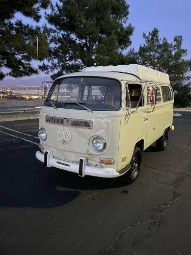 1970 Volkswagen Camper Bus