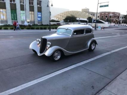 1934 Ford Victoria