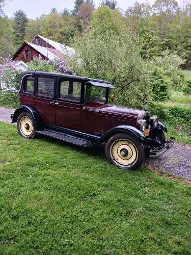 1927 Pontiac Sedan