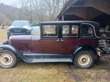 1927 Pontiac Sedan