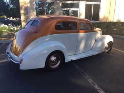 1938 Ford Humpback