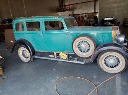 1932 Huppmobile Sedan