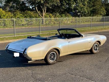 1969 Oldsmobile Cutlass