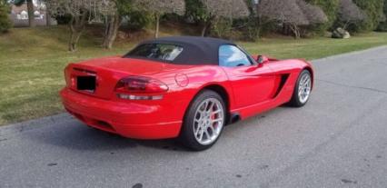 2004 Dodge Viper