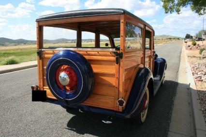 1935 Ford Woody