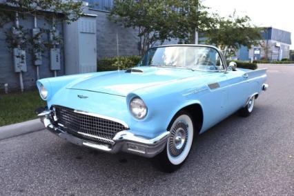 1957 Ford Thunderbird