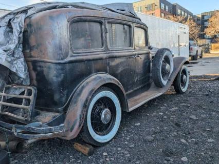 1933 Chrysler Sedan