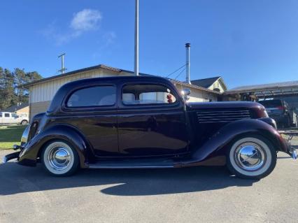 1936 Ford Custom