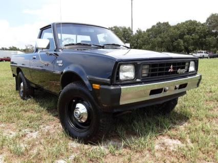 1984 Mitsubishi Might Max