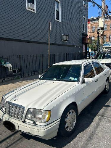 1995 Mercedes Benz E320