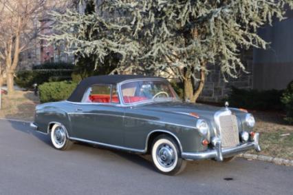 1958 Mercedes-Benz 220S