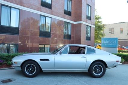 1971 Aston Martin DBS