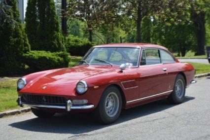 1967 Ferrari 330GT