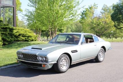 1971 Aston Martin V8 Sports Saloon