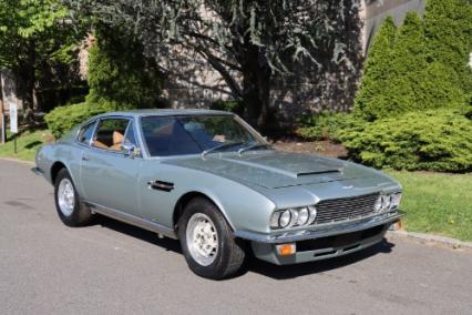 1971 Aston Martin V8 Sports Saloon