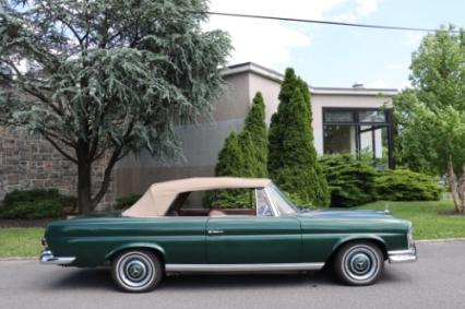 1967 Mercedes-Benz 250SE Cabriolet