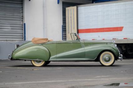 1952 Rolls-Royce Silver Dawn Drophead Coupe